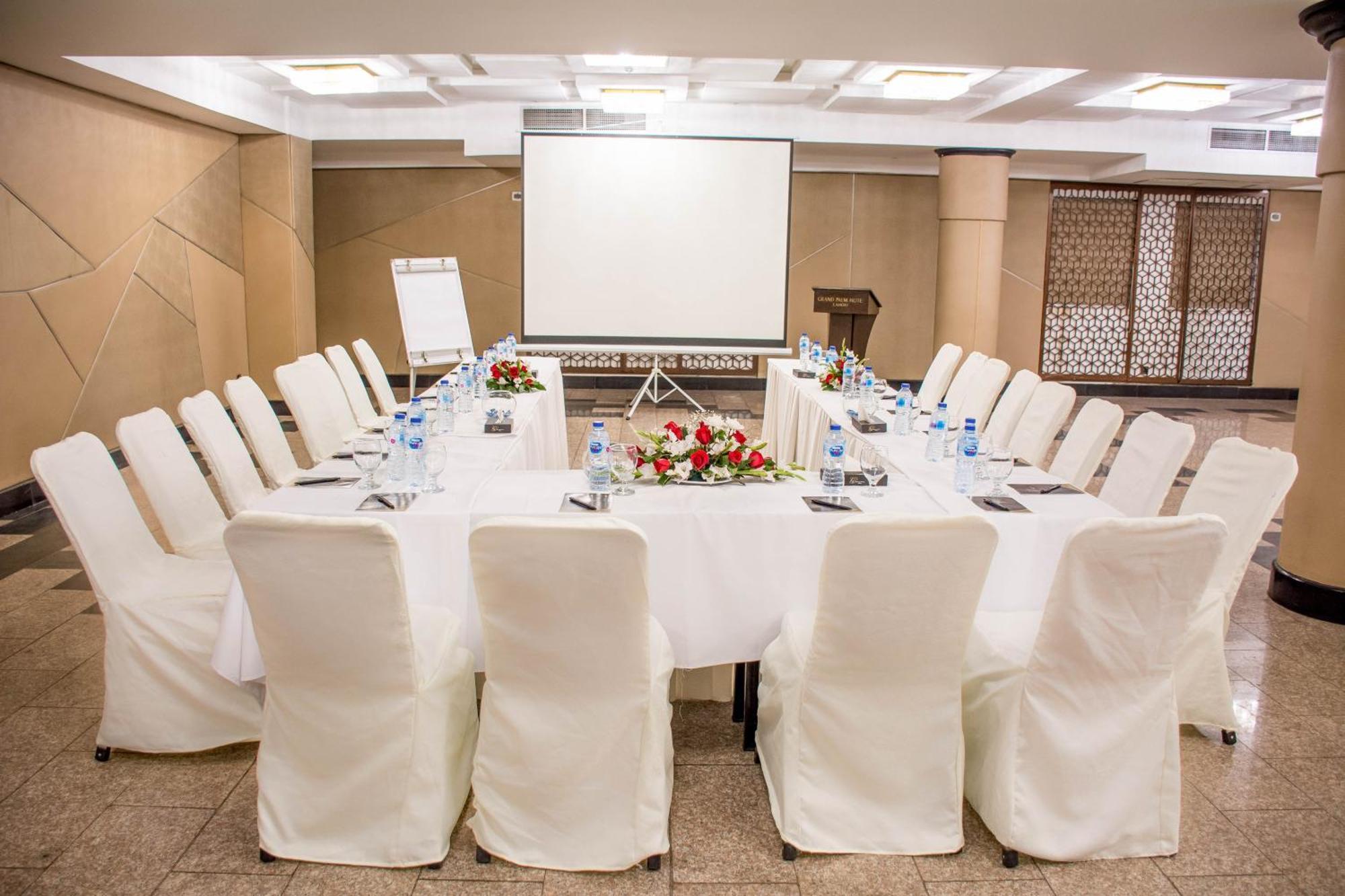 Hotel Dgates لاهور المظهر الخارجي الصورة