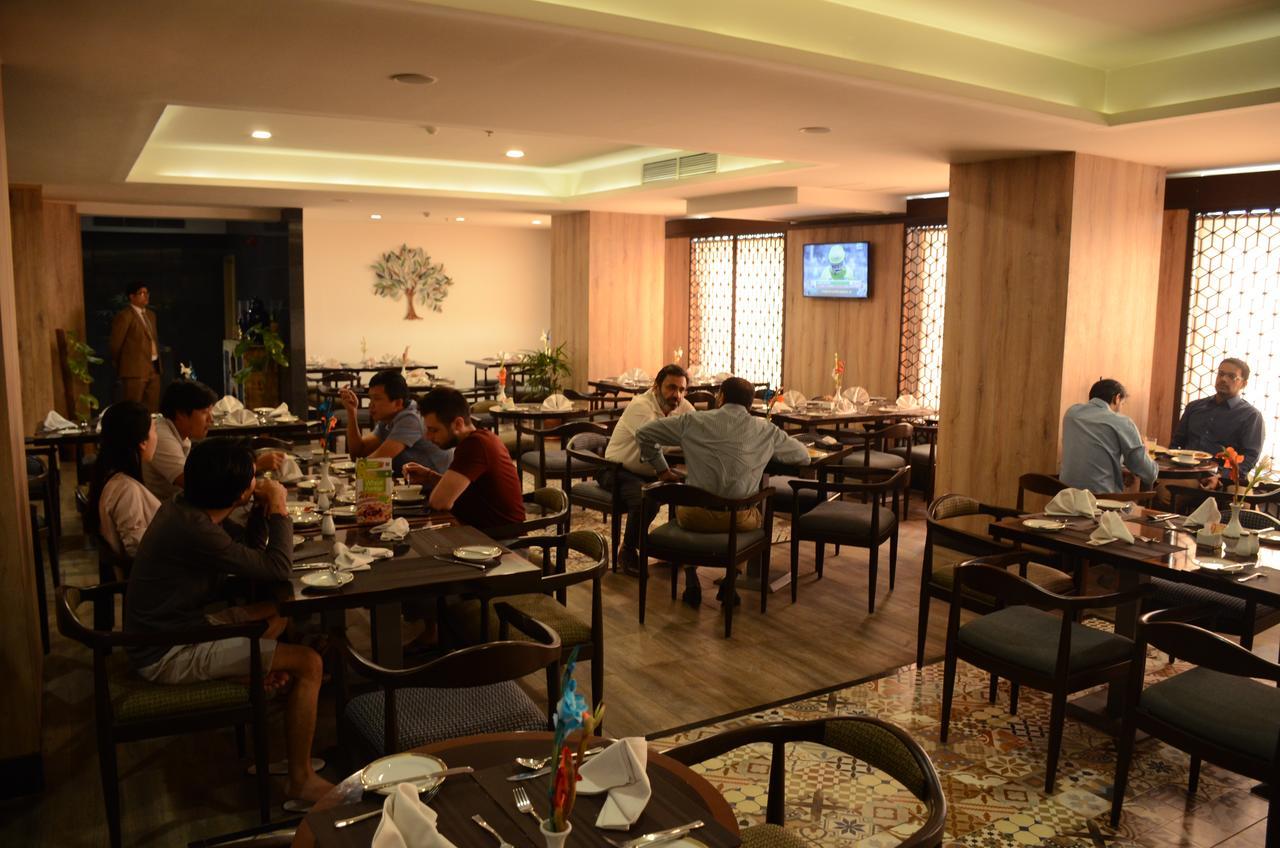 Hotel Dgates لاهور المظهر الخارجي الصورة